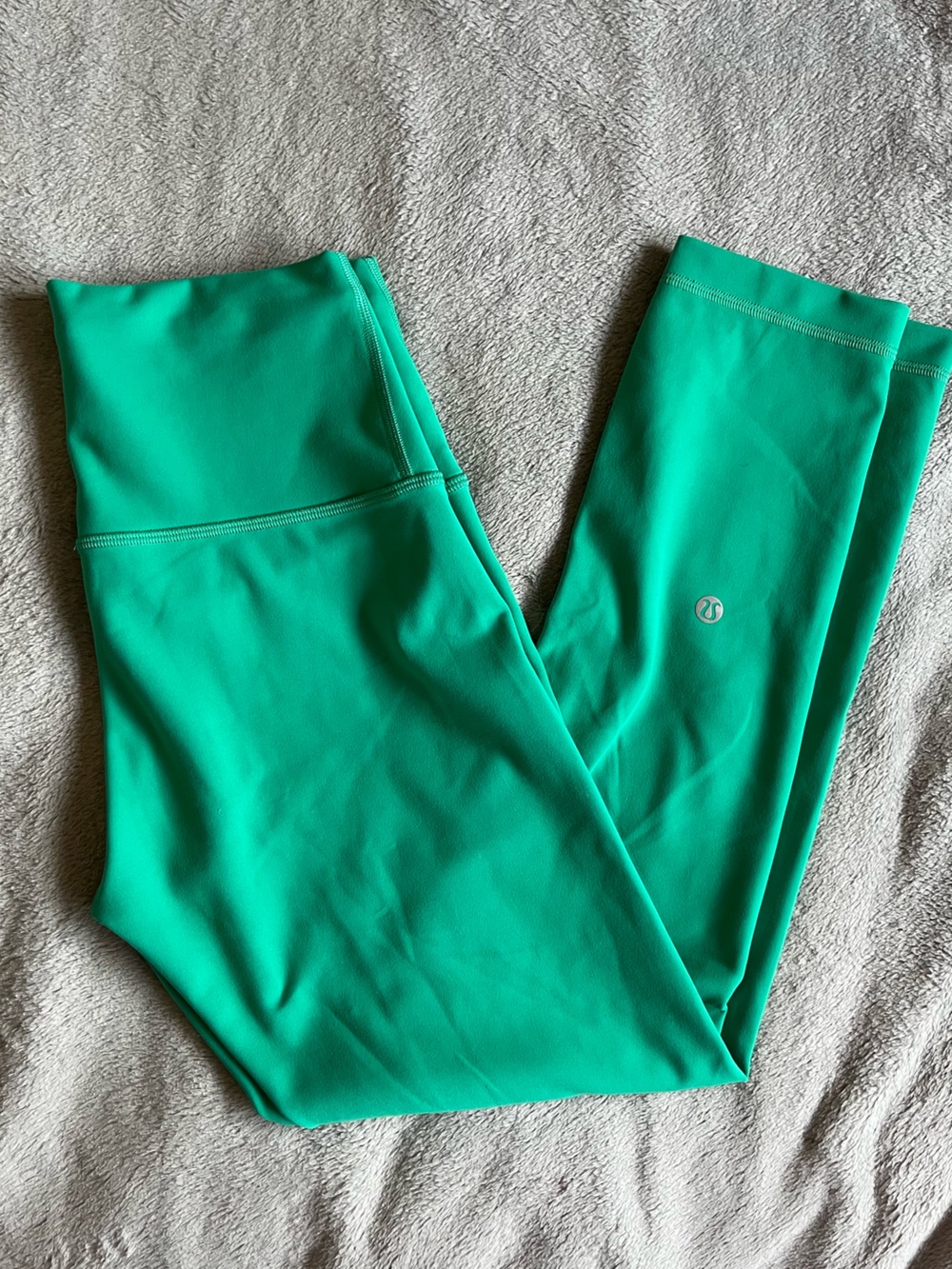 Lululemon Wunder Train High-Rise Crop 23" Leggings size 6 in Kelly Green